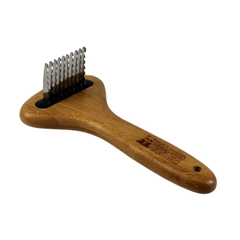 Bamboo Groom Malý hřeben vyčesávací s noži z nerezové oceli Kup Teď