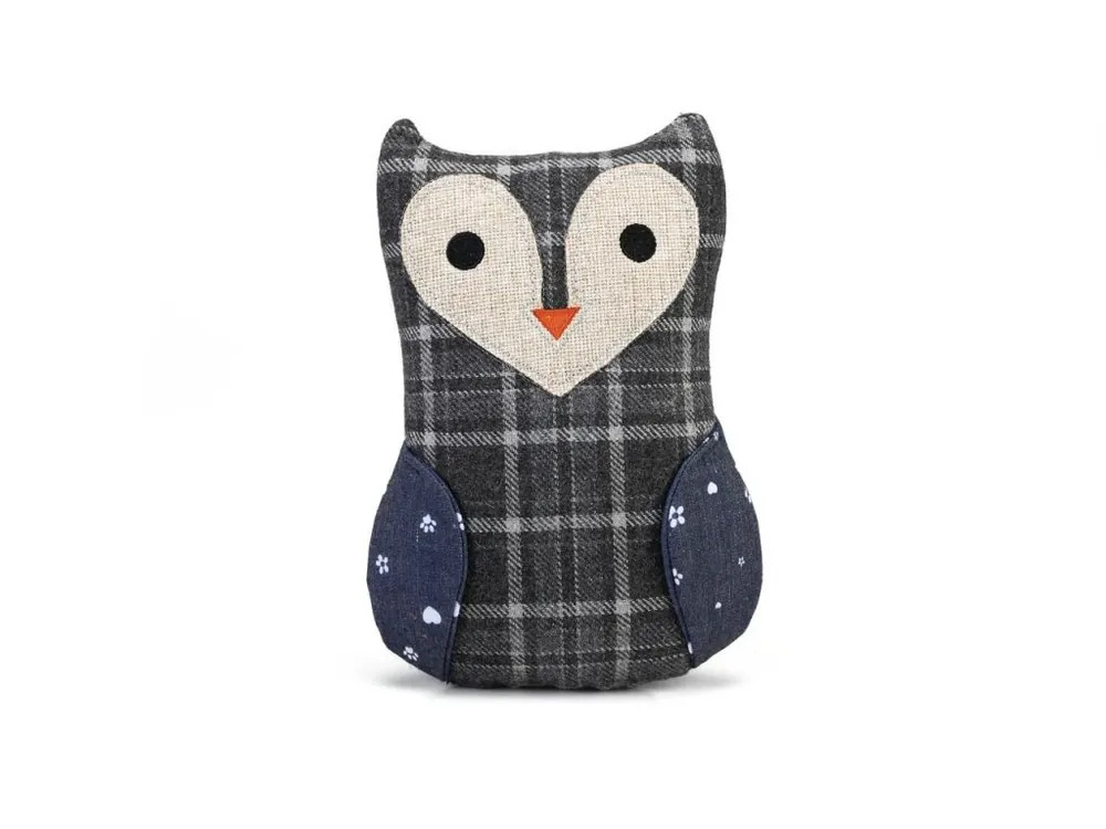 Designed by Lotte Hračka sovička ULLY pro psy látková šedá 25,5cm Značkový