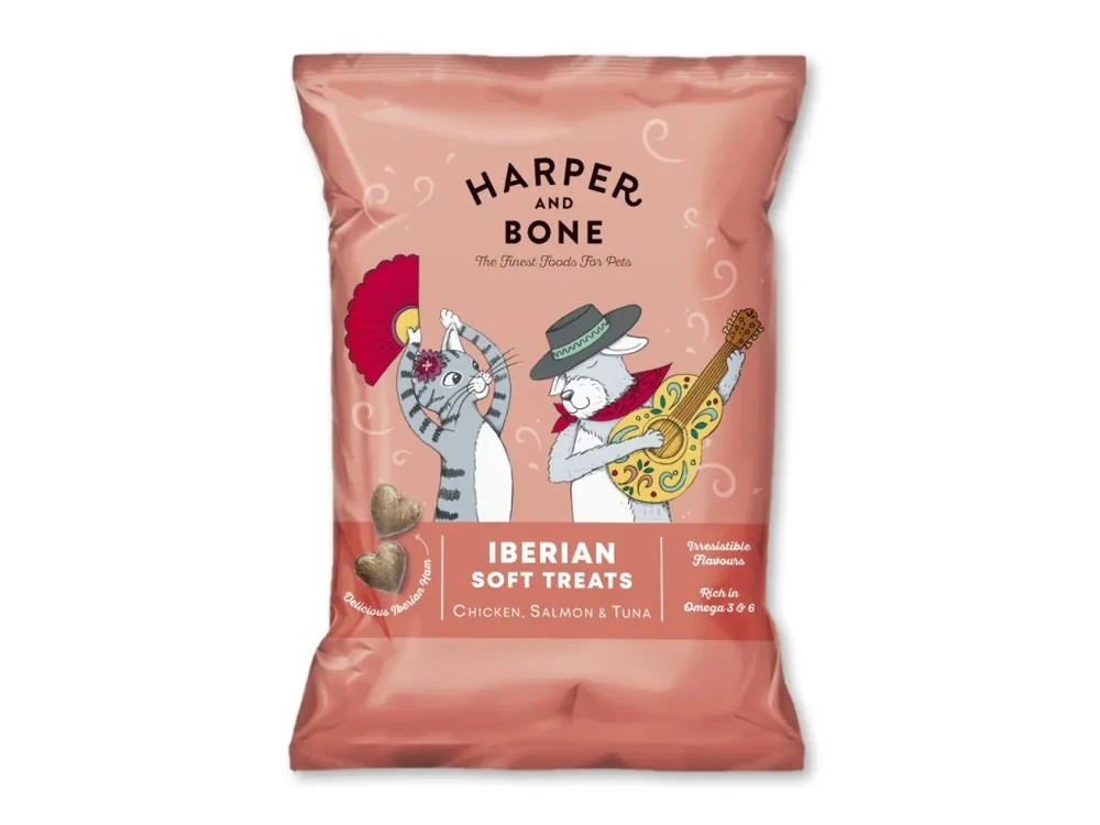 Harper and Bone Cat & Dog iberské měkké pamlsky kuře, losos a tuňák 90 g Omezená Nabídka