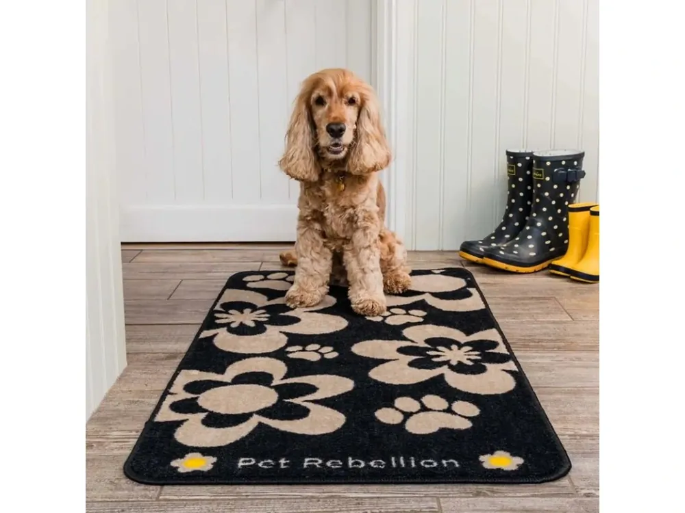 PET REBELLION Běhoun XL Flowers Black 57x110cm Levný